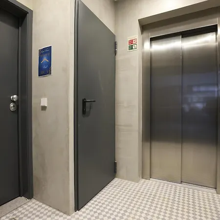 Flh דירה *